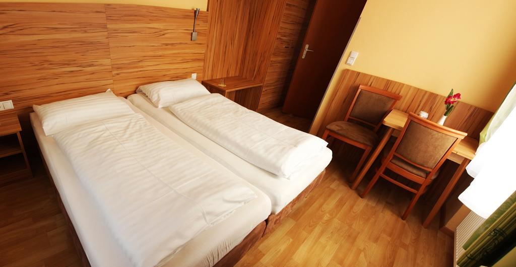 Pension Jahn Зальцбург Номер фото